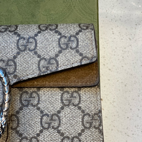 Gucci Mini Dionysus GG Supreme Bag - Picture 2 of 12
